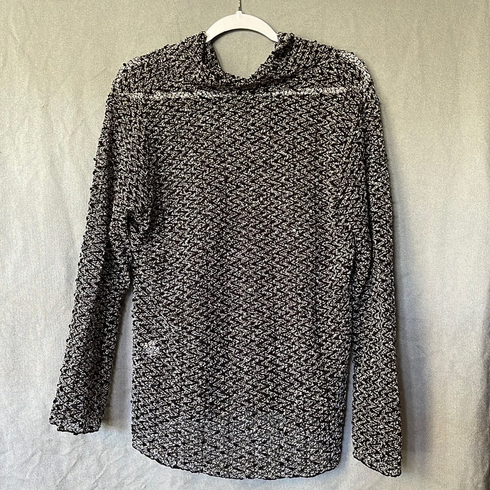 Black and white sparkle light sweater size large